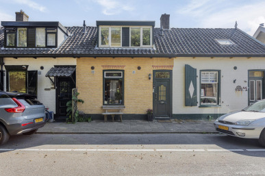 Onder de Waal 46, Krimpen aan de Lek