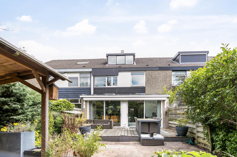 Pluim-es 64, Krimpen aan den IJssel