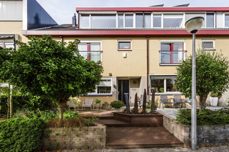Delibesstraat 18, Capelle aan den IJssel