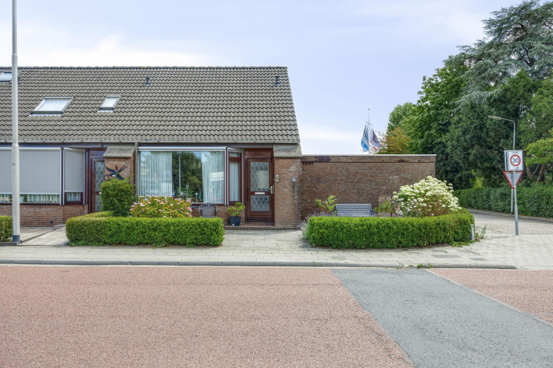 Burgemeester Neetstraat 3, Ouderkerk aan den IJssel